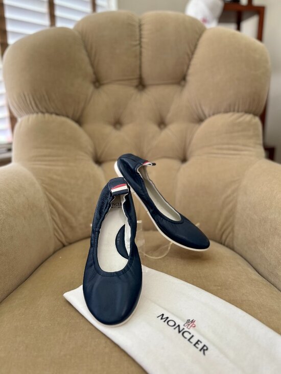 Moncler Shoes - Auth. MONCLER Italy Navy Blue Leather Ballet Ballerina Scrunch Skimmer Flats